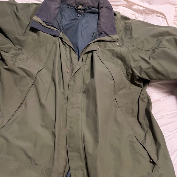 Men’s Land’s End XL raincoat - Picture 2 of 2